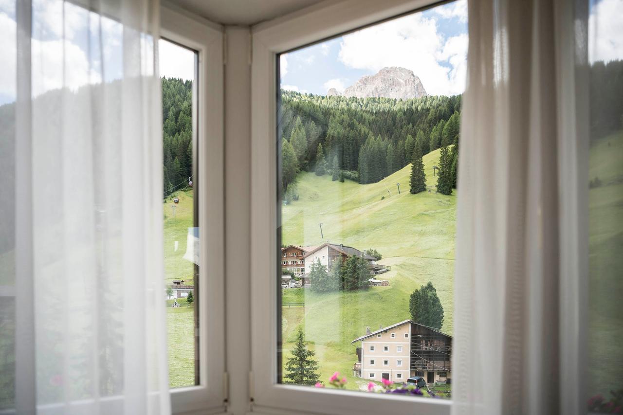 Hotel Aaritz Selva di Val Gardena Kültér fotó